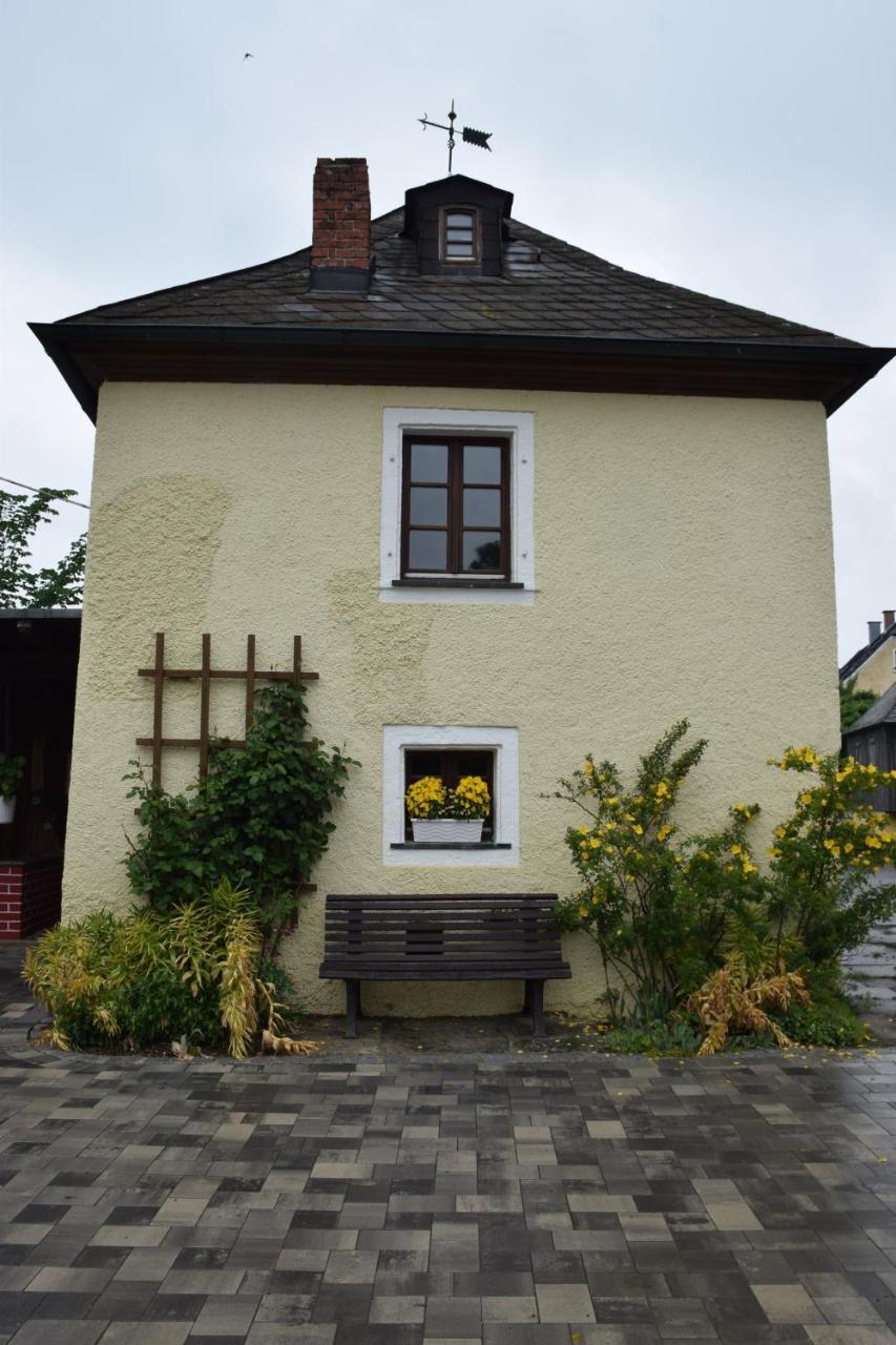 Schricker Apartment *
